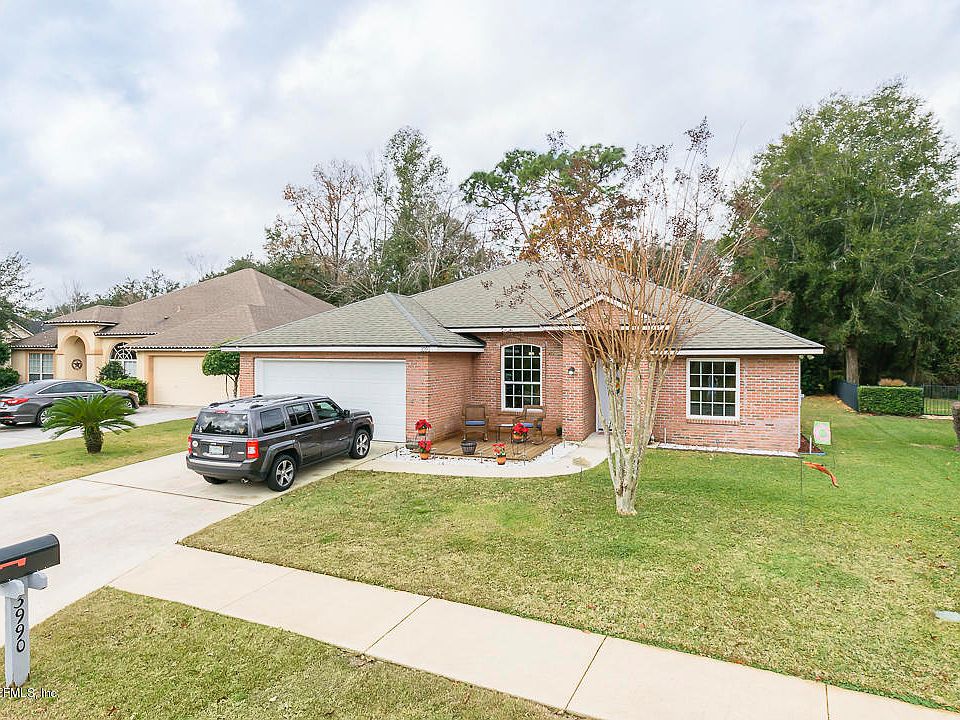 1st image of 3990 Lake Crest Ter