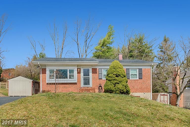 1st image of 804 Bernadette Dr