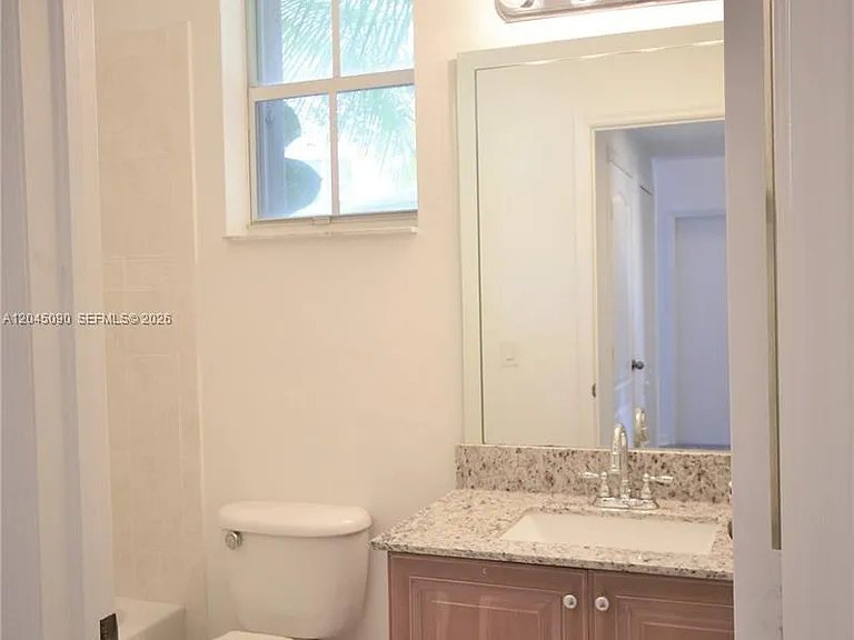 4534 NW 94th Pl — Photo 11