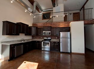 211 S Market Ave #UB-208, Springfield, MO 65806