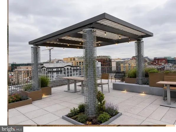 1 Scott Cir #118, Washington, DC 20036