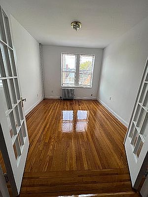 4th image of 21-46 29th St #A1