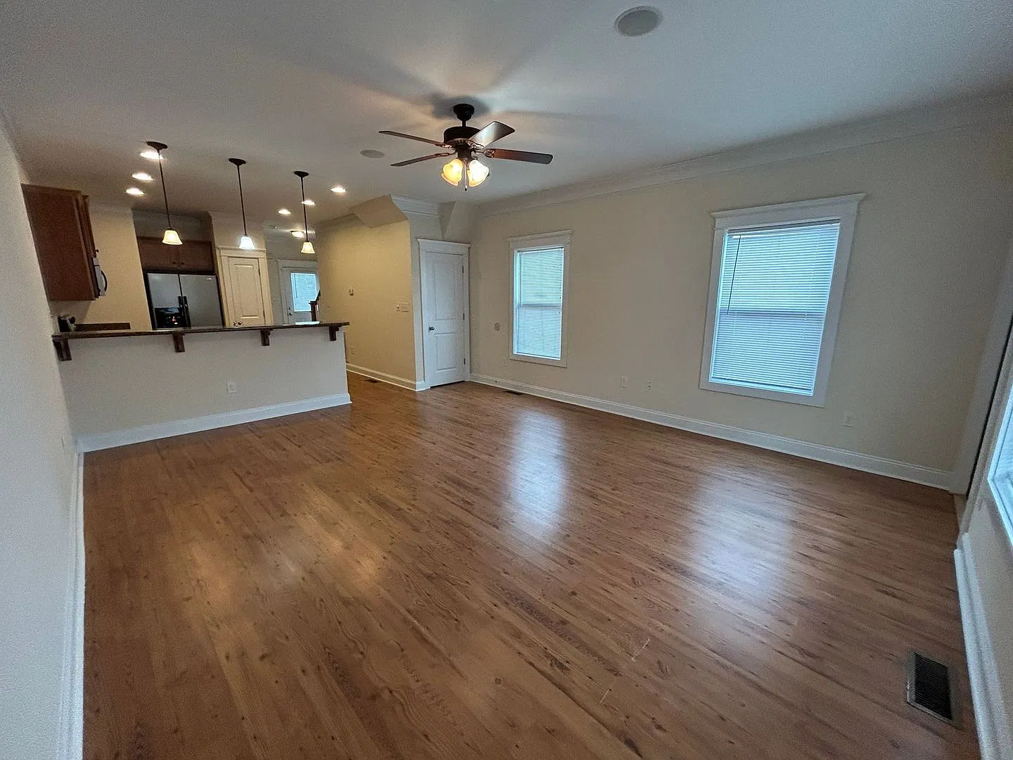 Pre-Leasing For August 5th 2027! — Photo 2