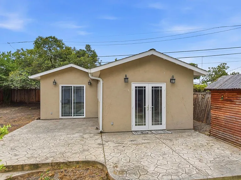 794 Lakemuir Dr — Photo 16