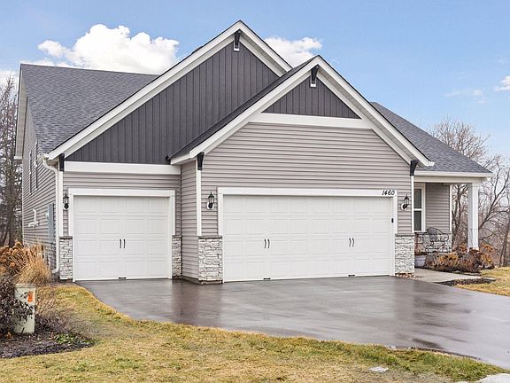 2nd image of 1460 Raymond Dr