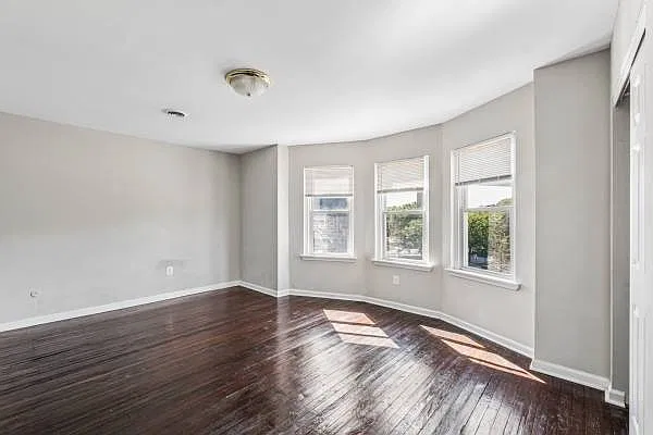 2 bed, $1,390 — Photo 3