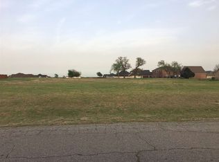 8 Cumberlin Rd, Enid, OK 73703