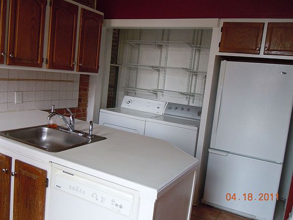 5th image of 1566 N Emerson St