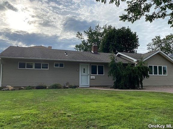 2nd image of 66 Belmont Cir