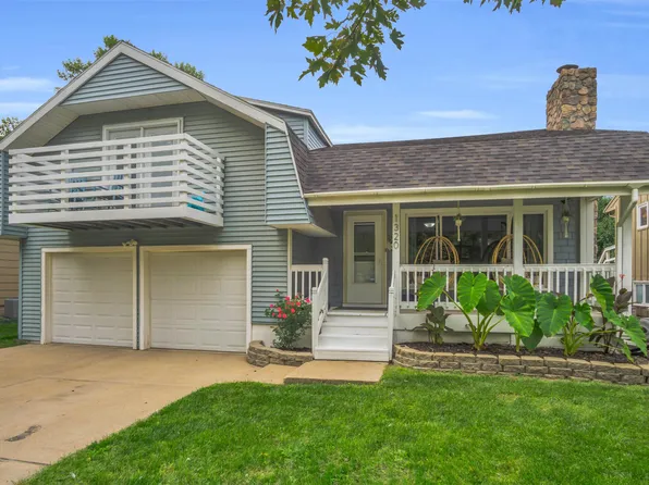 1320 6th Ave, Kearney, NE 68845