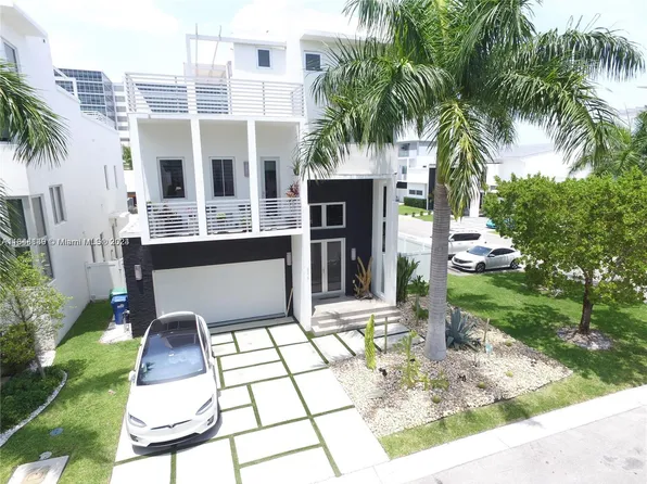 8219 NW 34th St, Doral, FL 33122