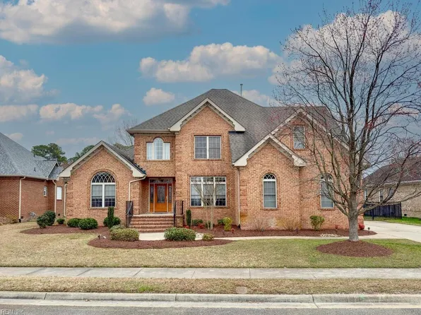 331 Greens Edge Dr, Chesapeake, VA 23322