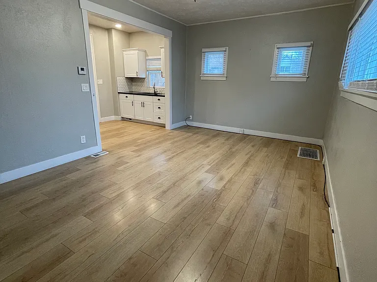 2227 Quincy Ave #B — Photo 8