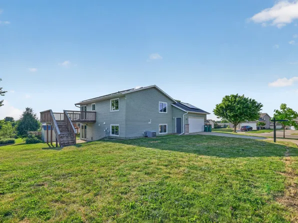 5852 Excalibur Ct NW, Rochester, MN 55901