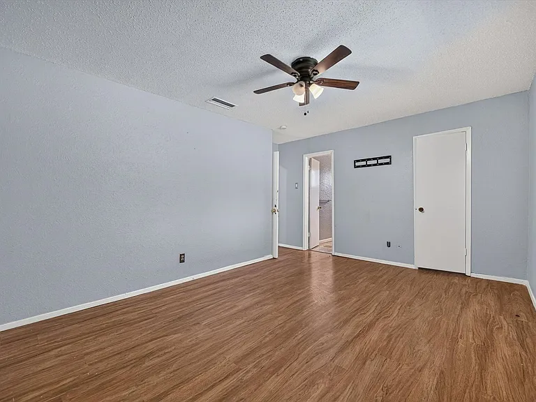 210 Nettletree St — Photo 13