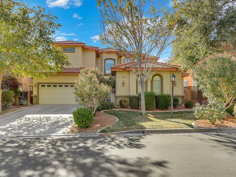 1st image of 7663 Villa De La Paz Ave