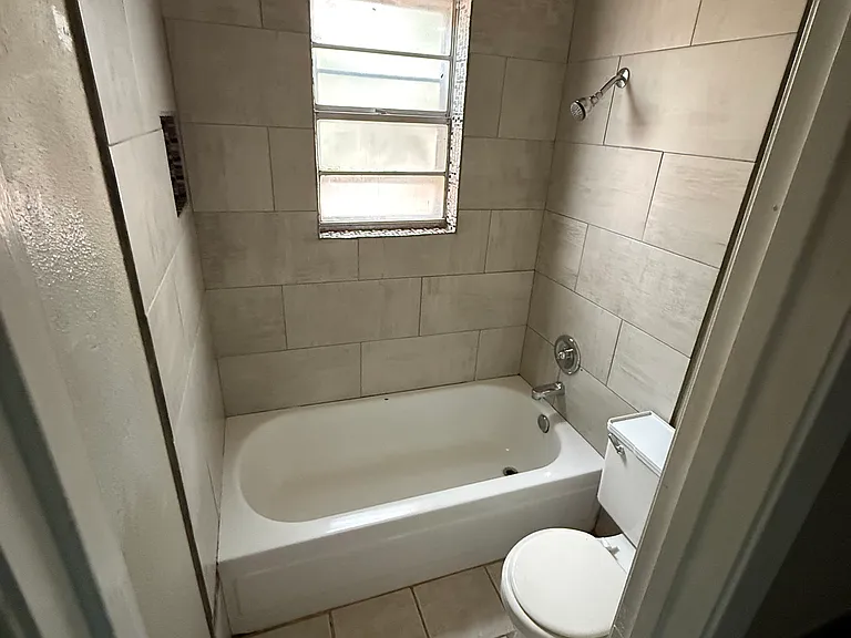 4406 Thomason Dr #A — Photo 8