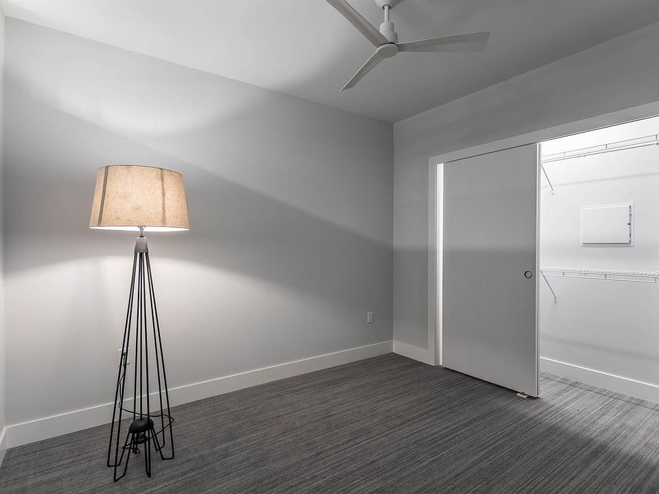 2nd image of 1254 N High St APT 202