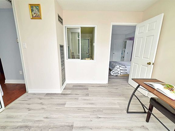 5th image of 88 Alton Towers Cir #215