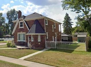 9001 Riverdale, Redford, MI 48239