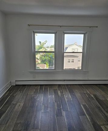 2nd image of 229 Brighton Ave APT 3