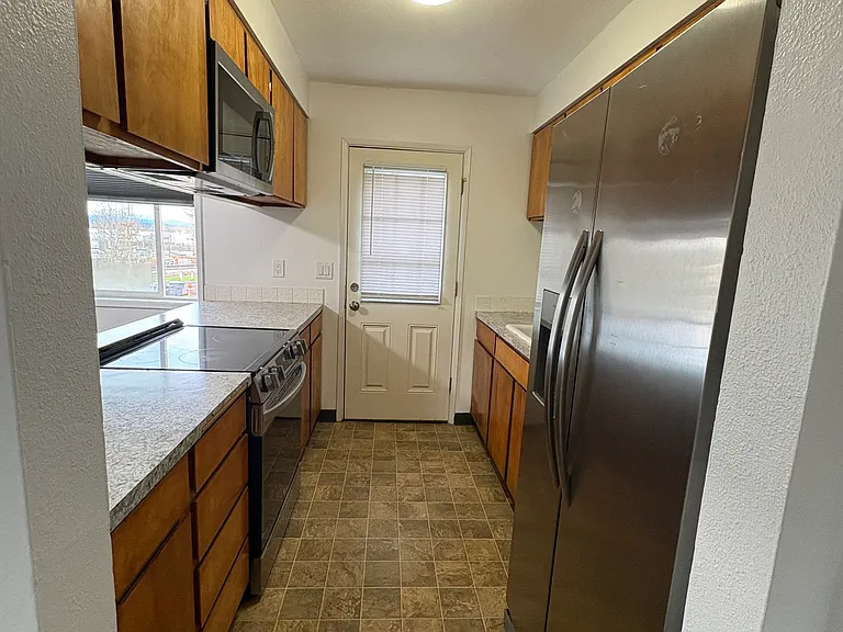 626-628 N Watts St #1 — Photo 5