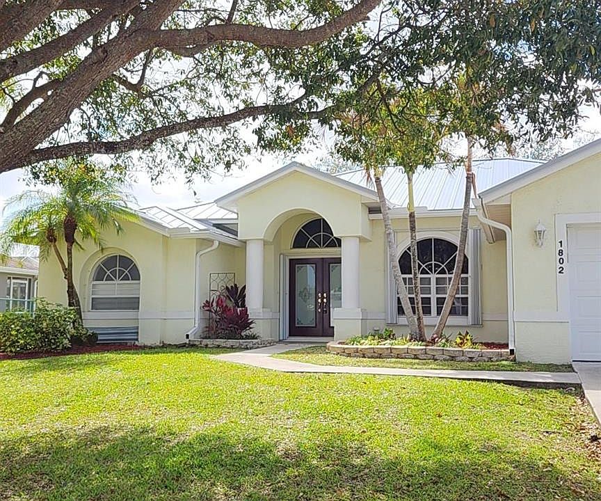 1st image of 1802 SW Monterrey Lane