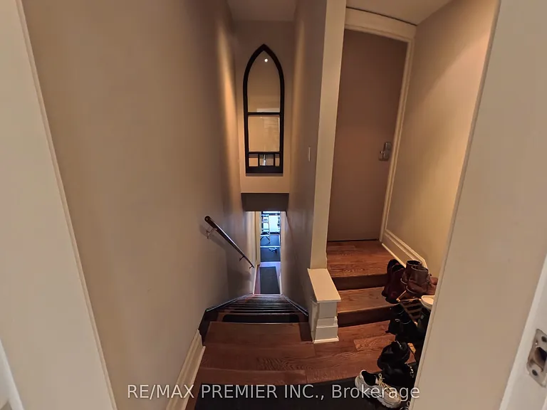718 Bathurst St #2 — Photo 1
