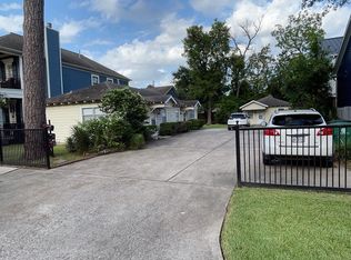 1520 Nicholson St, Houston, TX 77008