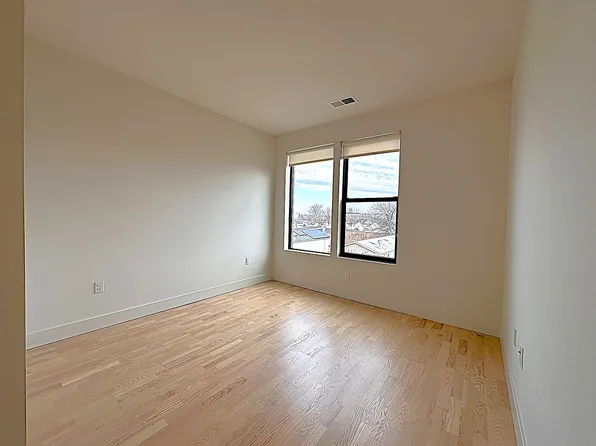 400 Claremont Avenue image 63 of 130