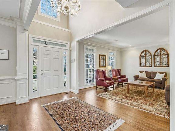 4th image of 2012 Ivy Ridge Rd SE