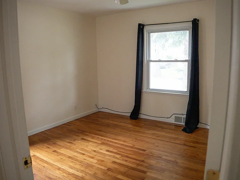 1720 Browning St — Photo 13