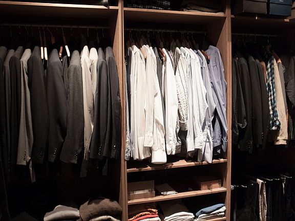 Master bedroom, closet