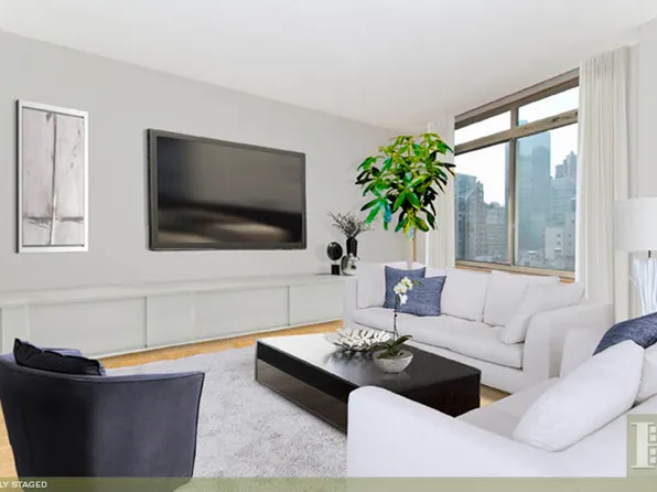232-236 E 47th St #11A, New York, NY 10017
