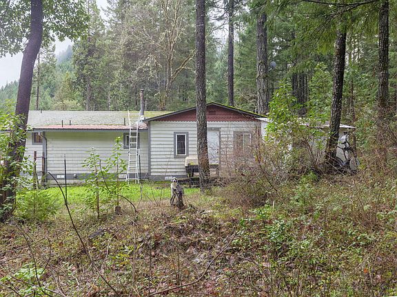 3rd image of 1200 Lower Wolf Creek Rd