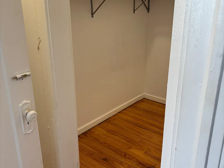 2032 N Milwaukee Ave #209 — Photo 4