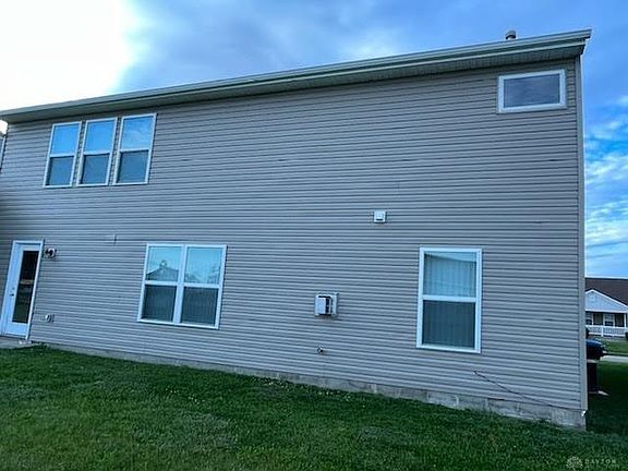 3rd image of 4982 Magellan Ave
