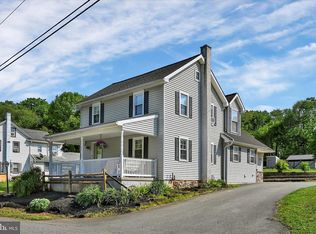 102 Shumaker Rd, Bainbridge, PA 17502
