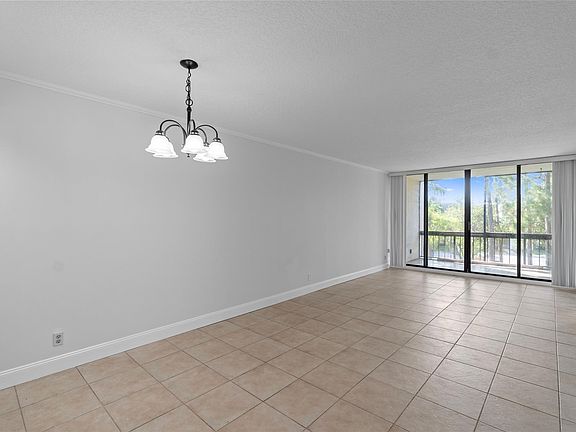4th image of 8421 Forest Hills Drive #303