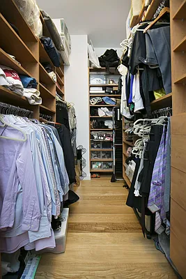 Sold by Compass | media 19