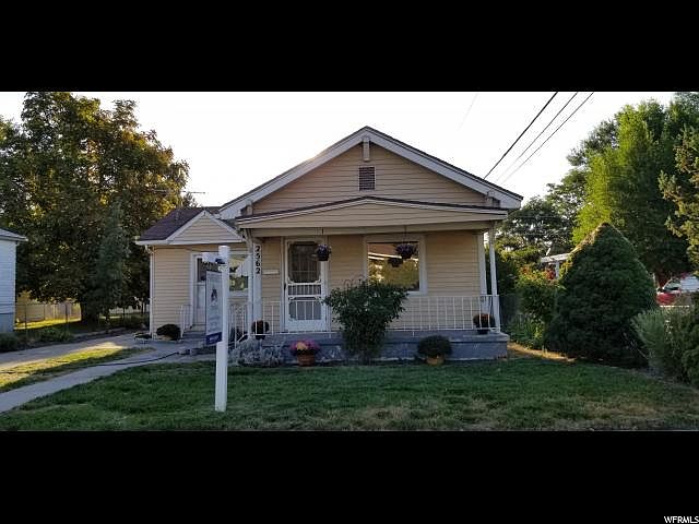 1st image of 2562 S Park St