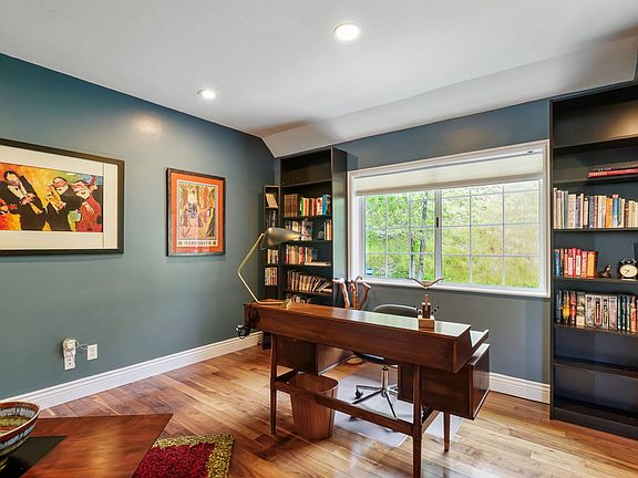 5th image of 4122 Imperial Way