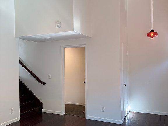 4th image of 1147 Arcadia Ave Unit 3