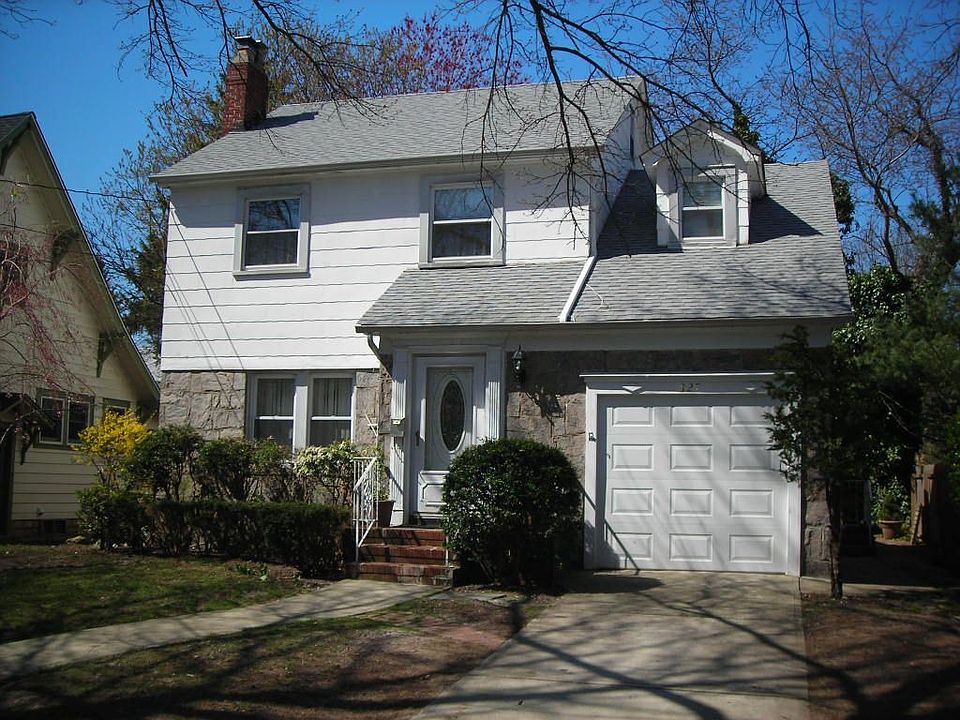 1st image of 827 E Stanton Ave