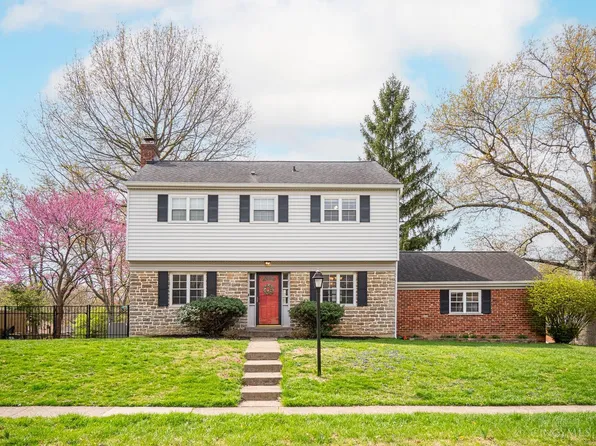 1778 Robinway Dr, Cincinnati, OH 45230