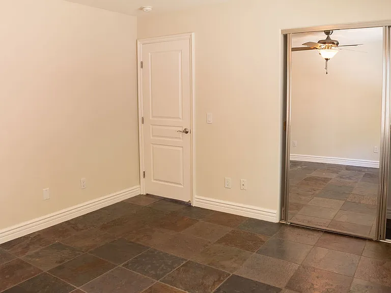 1939 Rock St #1 — Photo 31