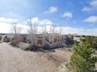 11 Condesa Rd, Santa Fe, NM 87508