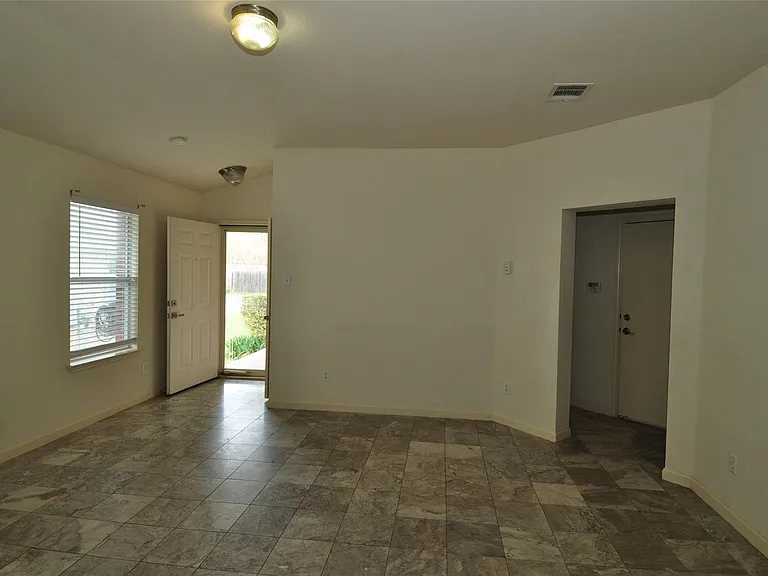 1409 Tea Leaf Dr — Photo 9