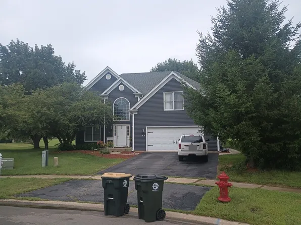 525 Cheshire Ct, Yorkville, IL 60560