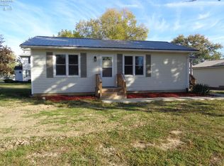 590 W Emerald St, Willard, OH 44890